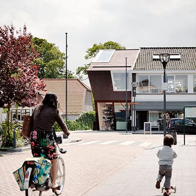 Houten woning winkel laten bouwen